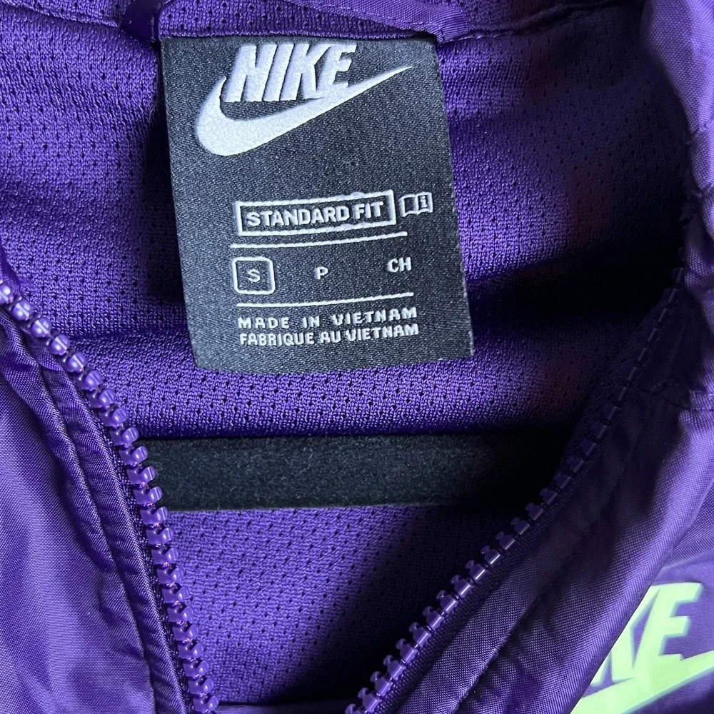 Nike Kids Small Purple Zebra Print Windrunner Hooded Jacket